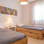 Yellow Fabuloso Andra Apartment