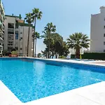 Yellow Fabuloso Andra Apartment Torremolinos