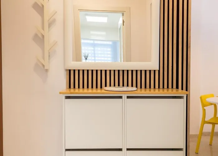 Yellow Fabuloso Andra Апартаменты *