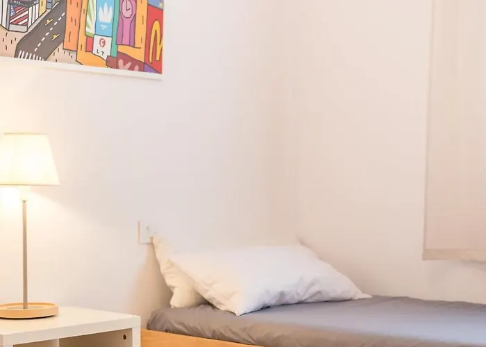 Yellow Fabuloso Andra Apartment