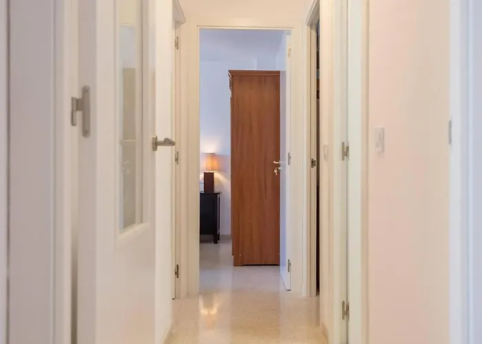 Yellow Fabuloso Andra Apartment Torremolinos